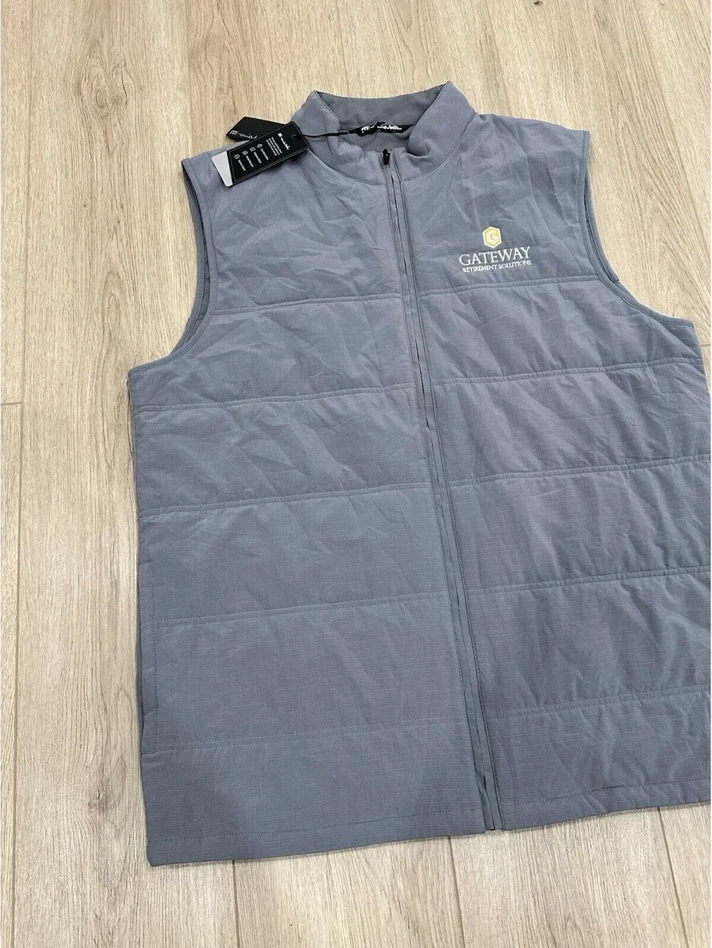 NWT Travis Mathew Vest Men’s XL Gray Cold Bay Quiet Shade Puffer Golf TM1MW463